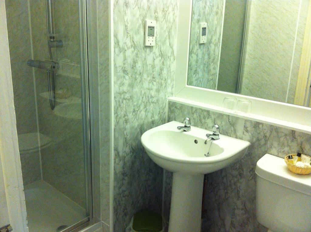 Sugarland Metro Hotel Douglas Kamer foto